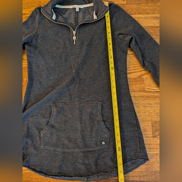 Victoria's Secret wing charm 1/4 zip tunic style sweatshirt fleece lined size sm - Picture 6 of 10